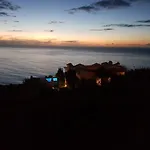 Secluded Sunset On Cliff & 180 Degree Ocean Views Βίλα