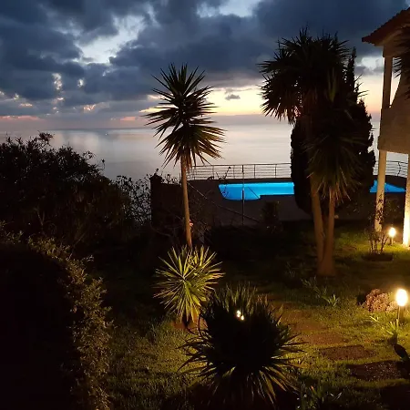 Secluded Sunset On Cliff & 180 Degree Ocean Views Villa Fajã da Ovelha