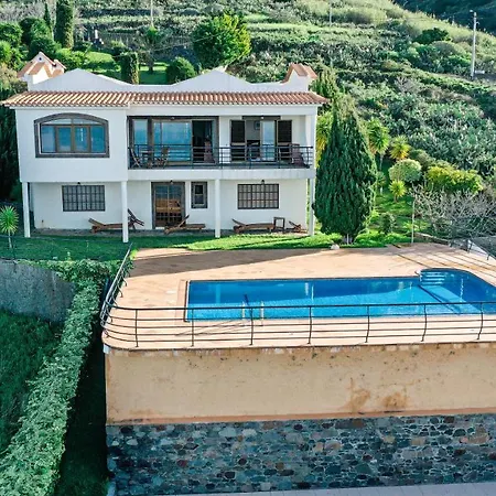 Secluded Sunset On Cliff & 180 Degree Ocean Views Villa Fajã da Ovelha
