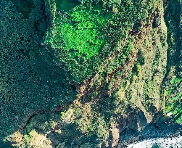 Secluded Sunset On Cliff & 180 Degree Ocean Views Villa *