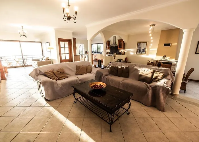 Secluded Sunset On Cliff & 180 Degree Ocean Views